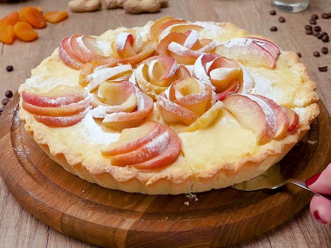 Рецепт яблочного тарта с заварным кремом