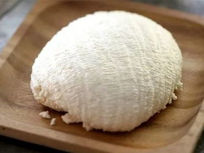 Рецепт творожного сыра с чесноком по-домашнему