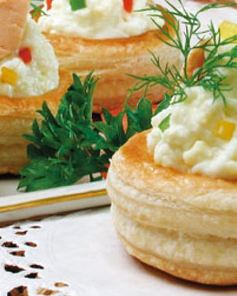 Волованы с лососем