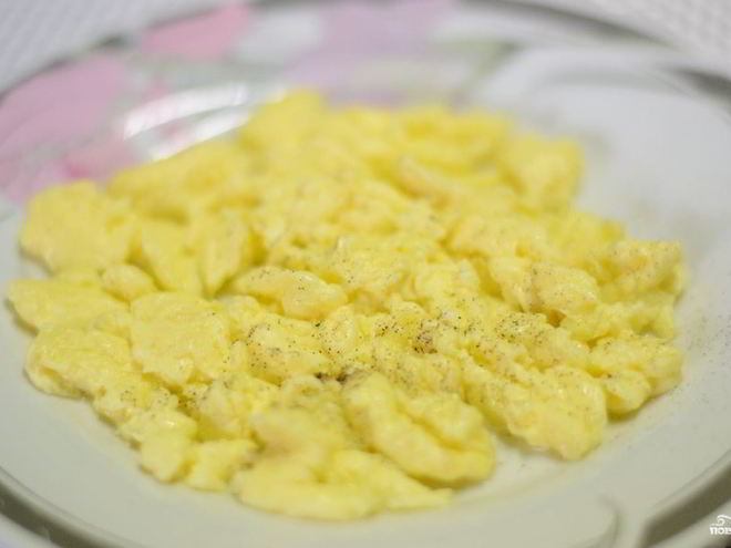 Рецепт яичницы-болтуньи