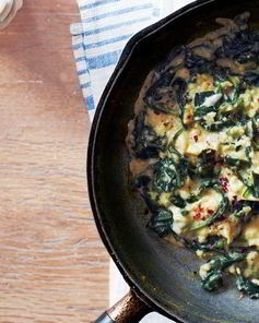 Яичница со шпинатом