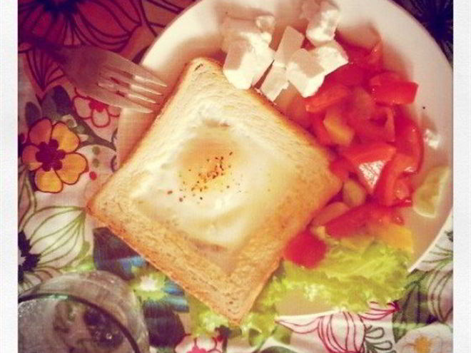 Рецепт яичницы в хлебе