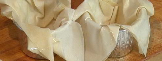 яйца, запеченные в корзиночках фило с грибами. Шаг 9