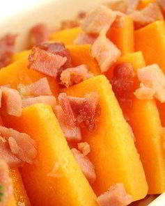 Закуска из тыквы с грушами и беконом