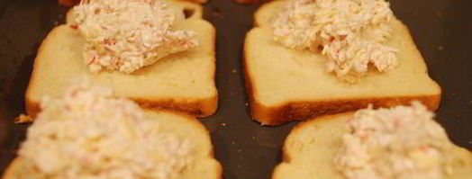 закуска на тостах с крабовым мясом. Шаг 2