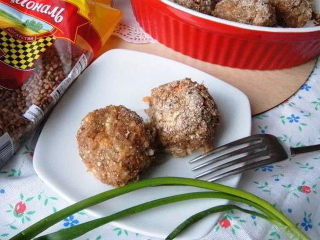 Рецепт запеченных гречневых шариков с квашеной капустой